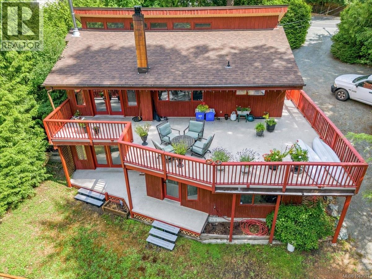 1071 Old Victoria Rd, Nanaimo — photo 2