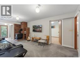 Living room - 1071 Old Victoria Rd, Nanaimo, BC V9R6R4 Photo 10