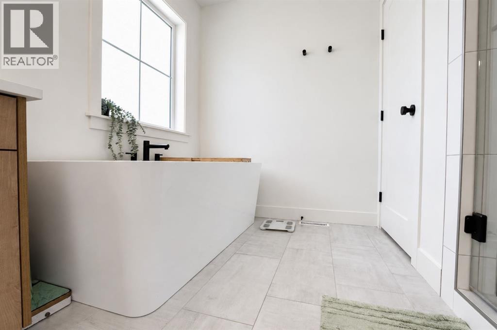 10501 148 Avenue - 23