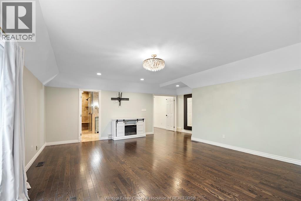 15 Fasan CRESCENT - 32