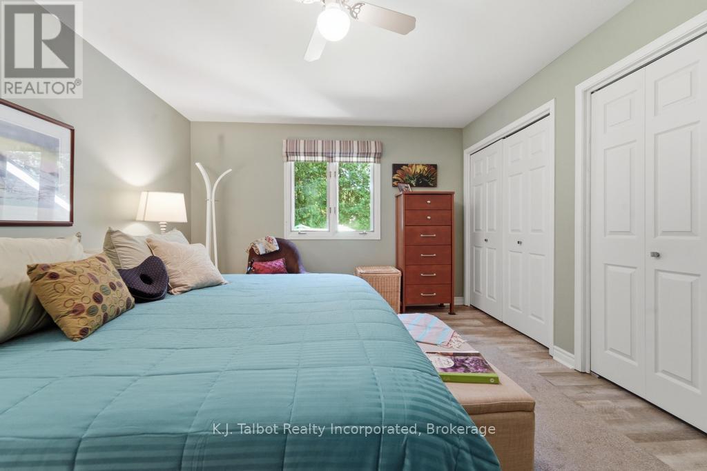 6 DAVID STREET E - 26