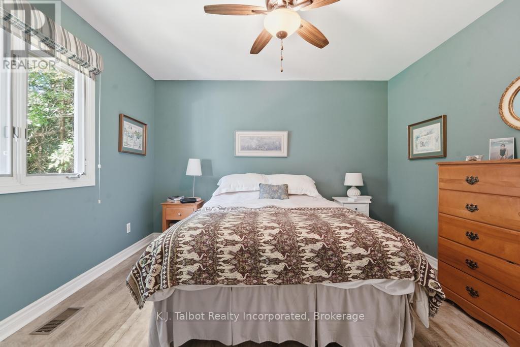6 DAVID STREET E - 19
