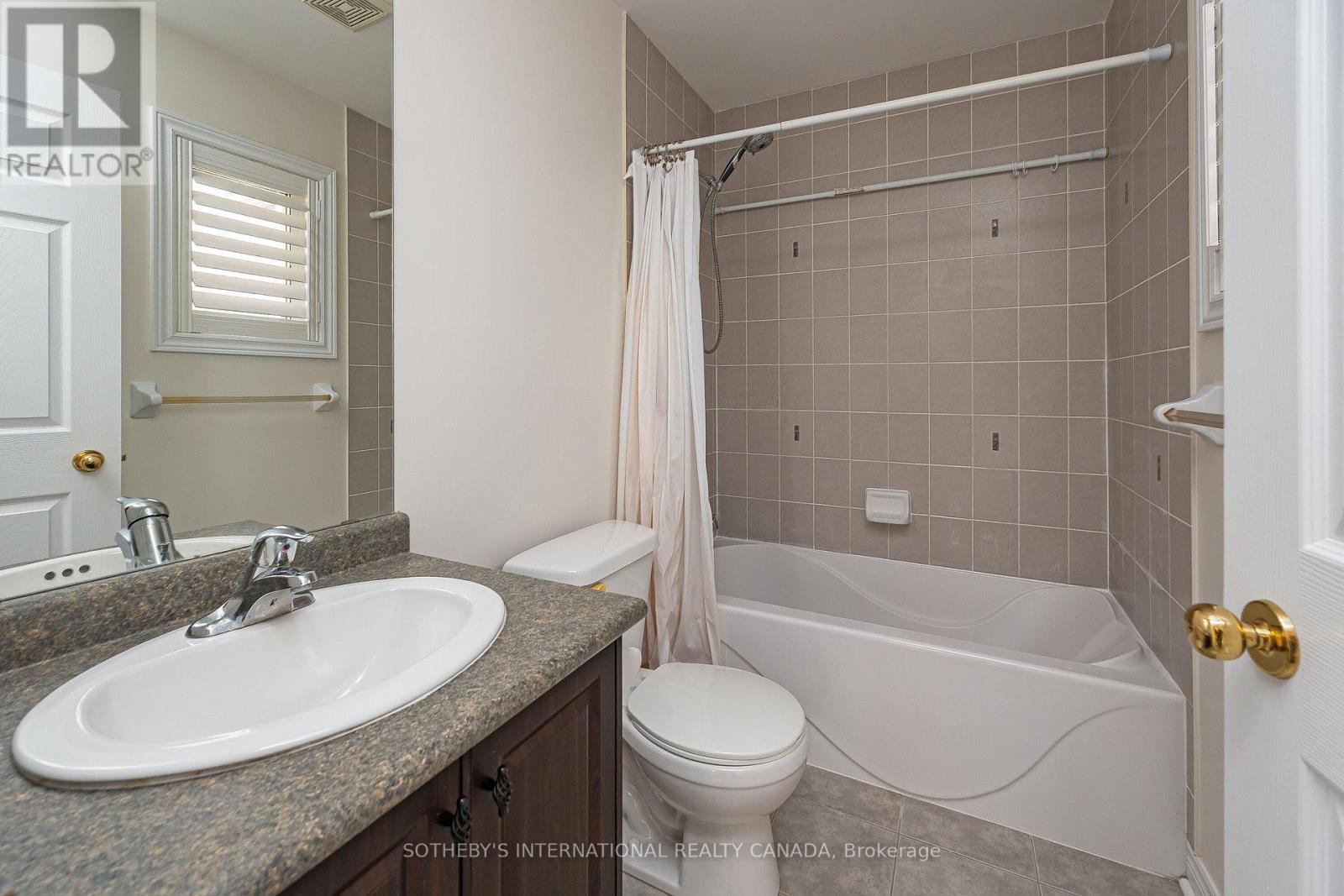 1 HERBERT WALES CRESCENT - 30