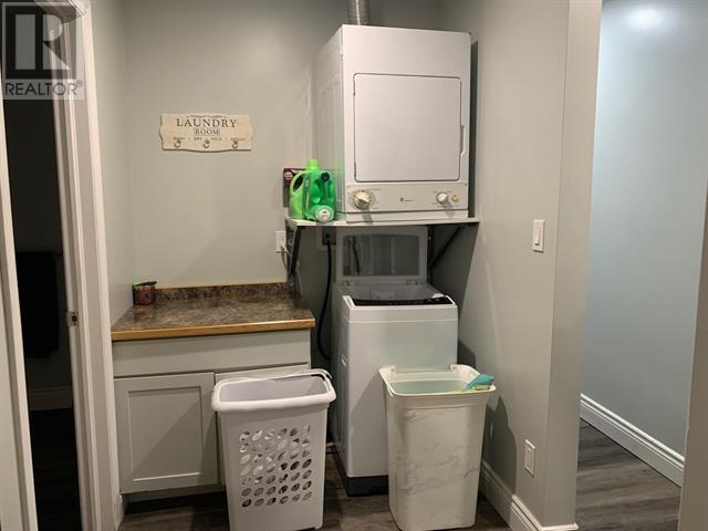 485 Wellington ST W - 14
