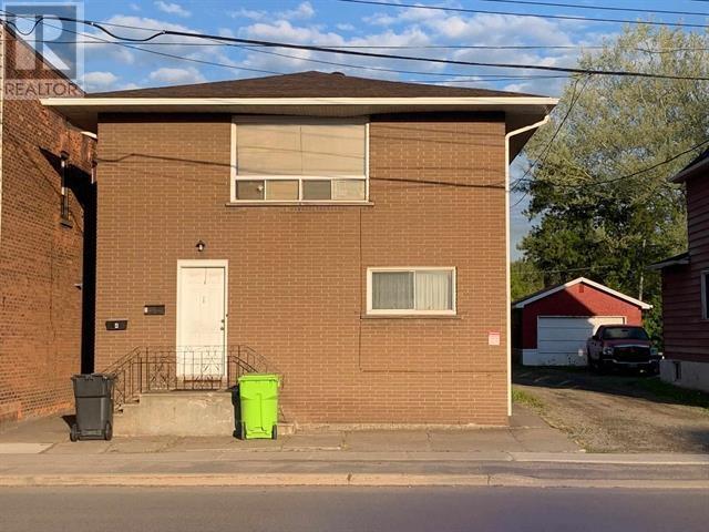 485 Wellington ST W - 1