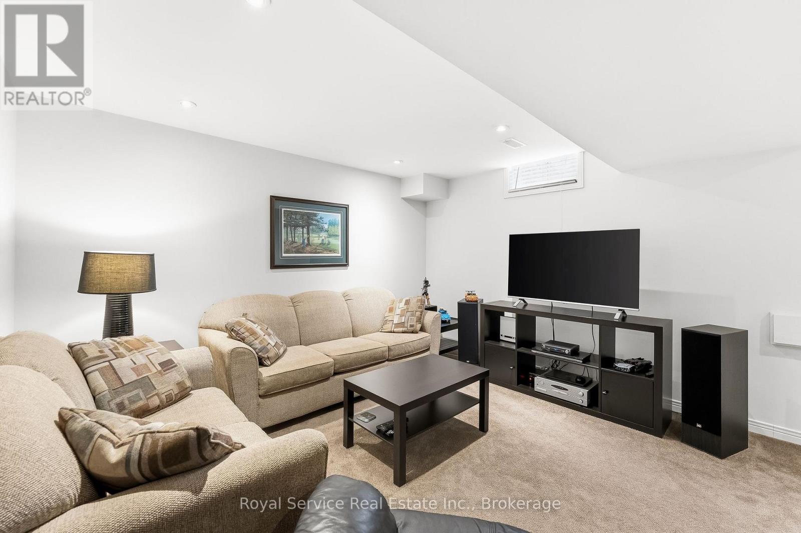 116 AVONDALE DRIVE - 31