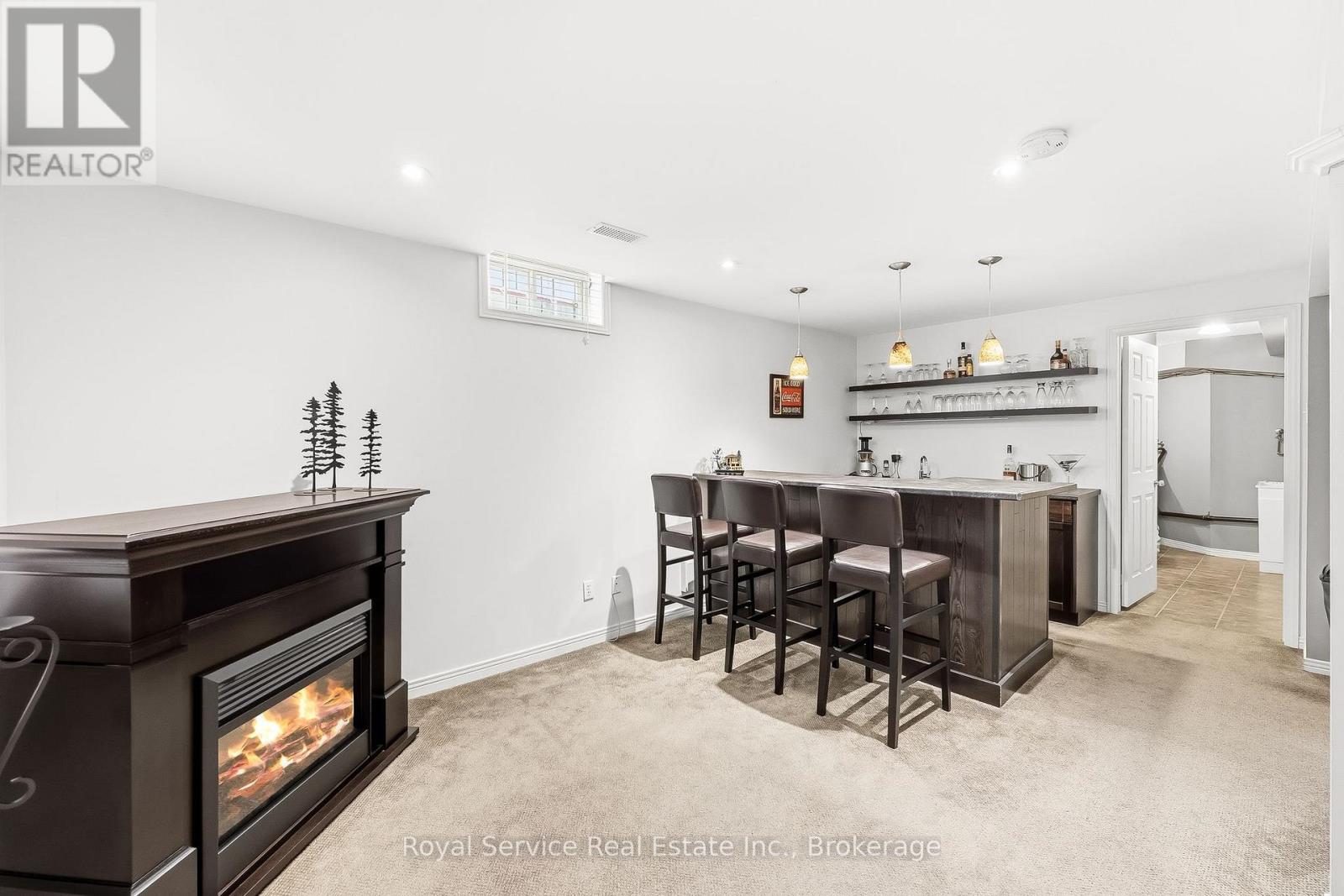 116 AVONDALE DRIVE - 35