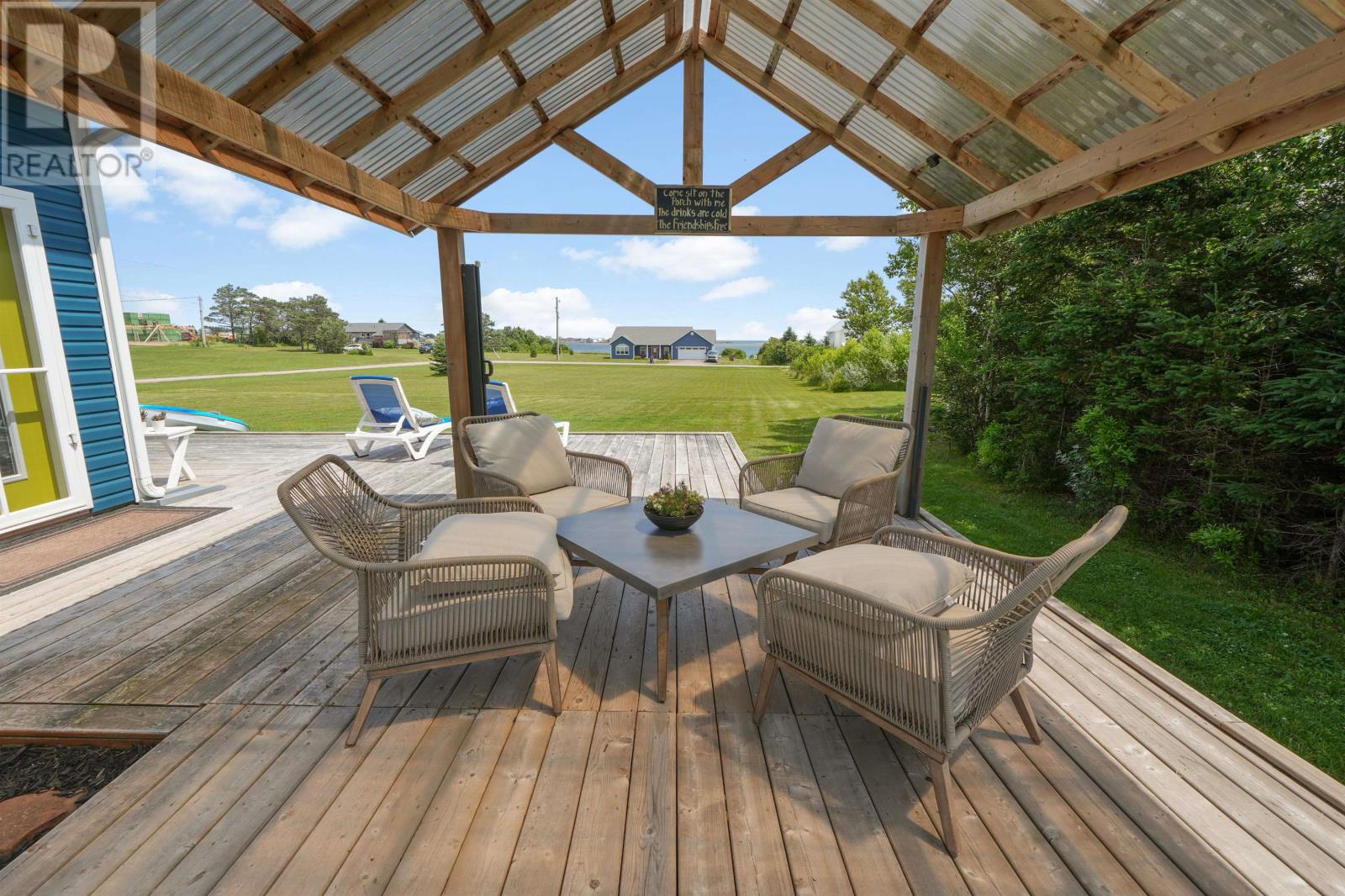42 Blue Heron Crescent - 44