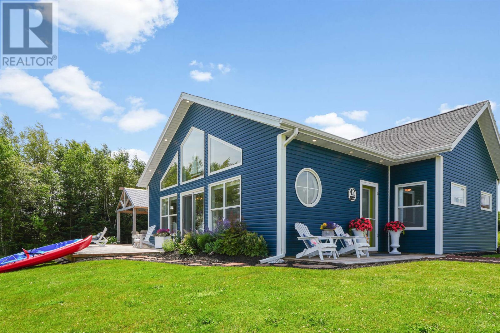 42 Blue Heron Crescent - 42