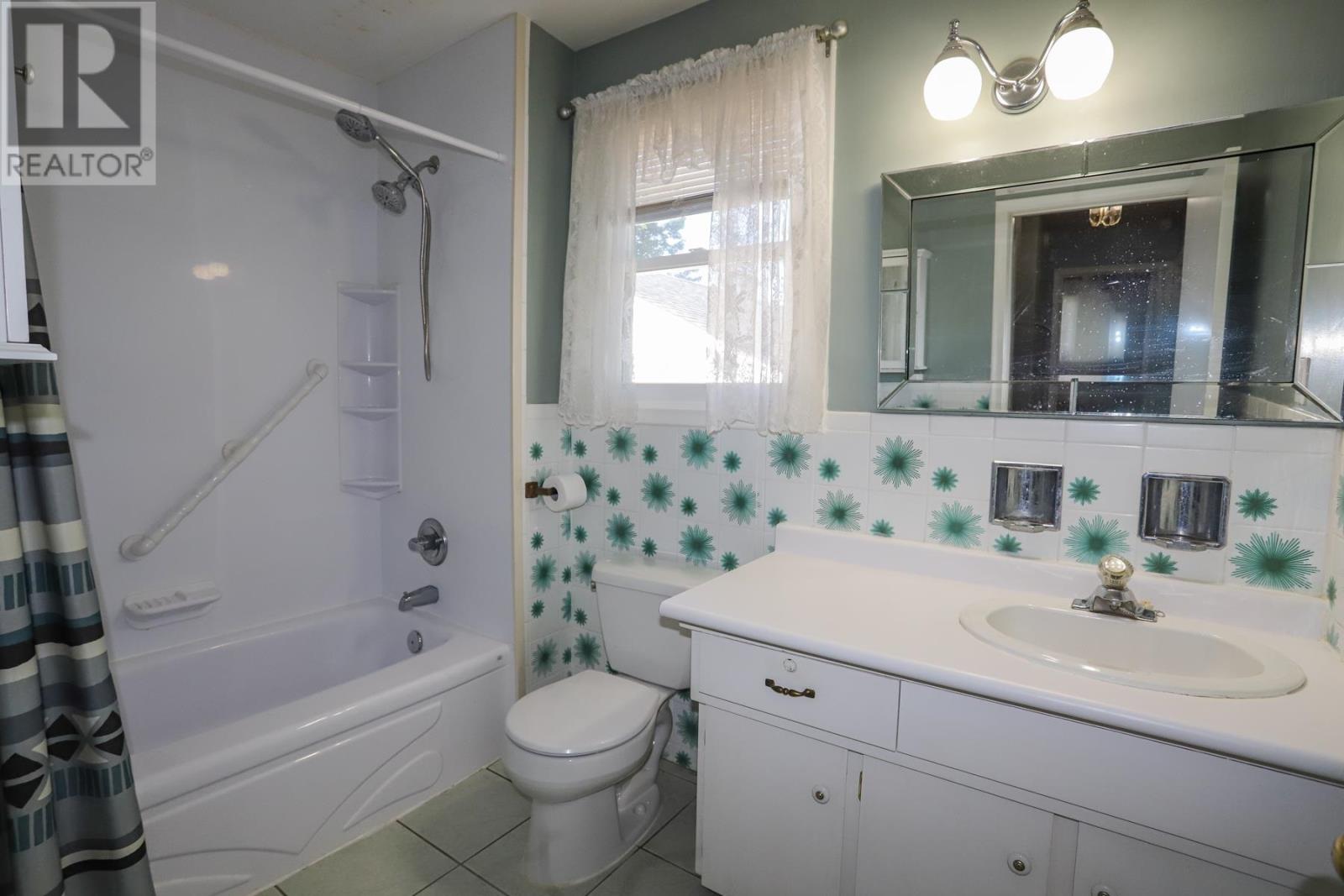 74 Grandriver CRES - 19