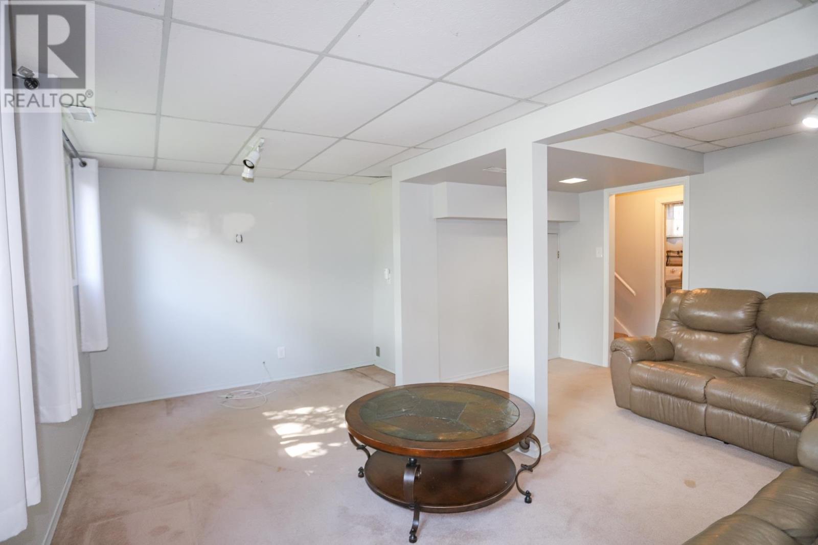 74 Grandriver CRES - 23