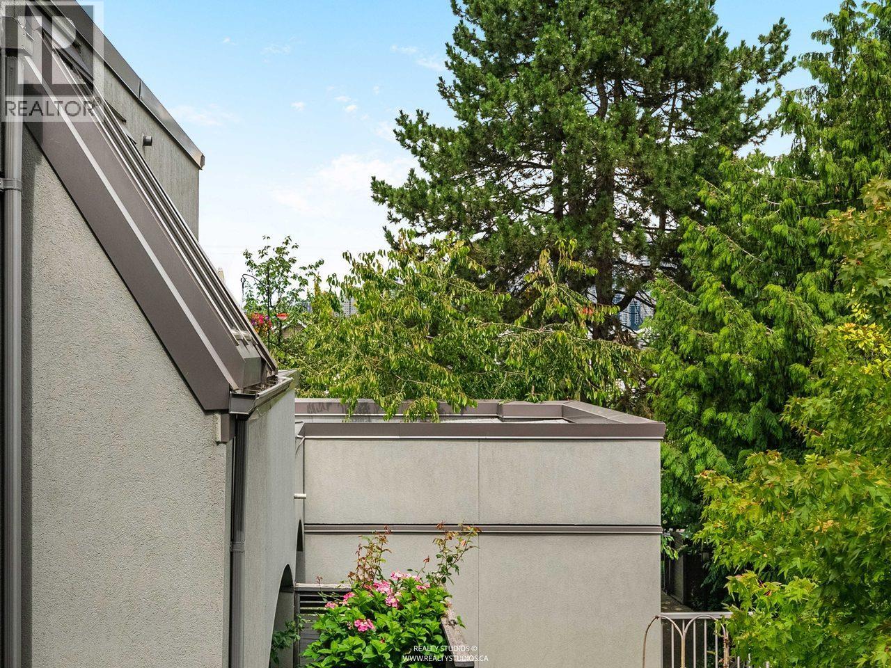 2 Bed, 3 Bath House for Sale in Vancouver – 1330 W 7TH AVENUE, Vancouver – MLS# R3145000 - Image 24