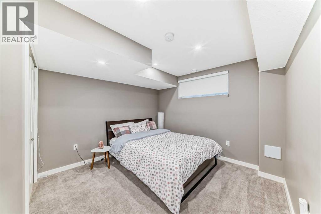 6 Canals Court SW - 41