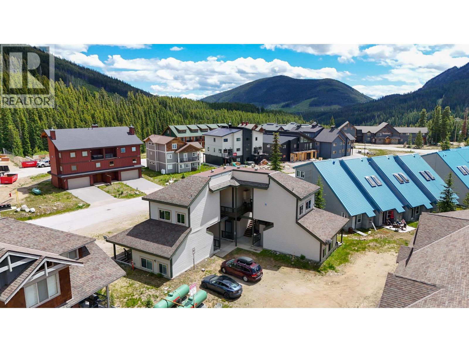 #101 156 Clearview Crescent - 19