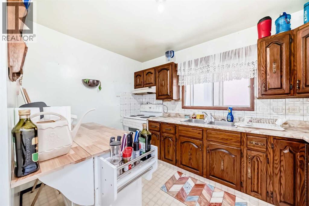 4407 Bowness Road NW - 7