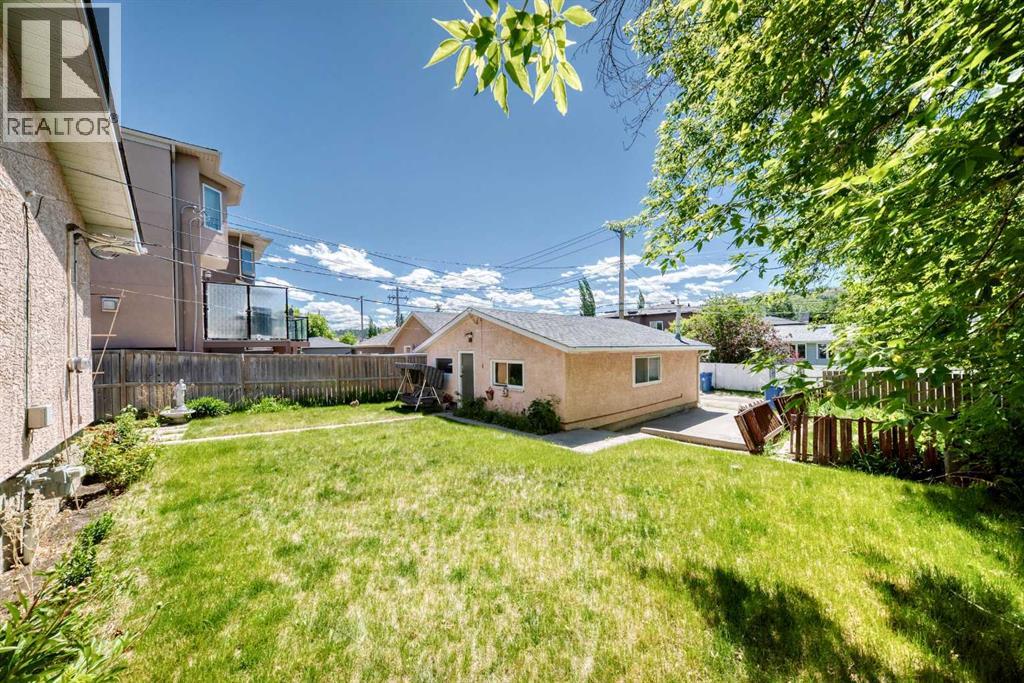 4407 Bowness Road NW - 26