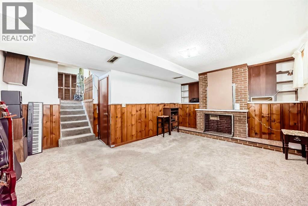 4407 Bowness Road NW - 18