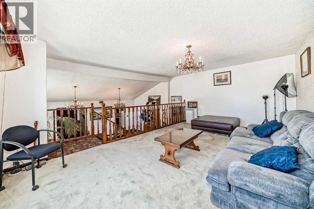 4407 Bowness Road NW - 15