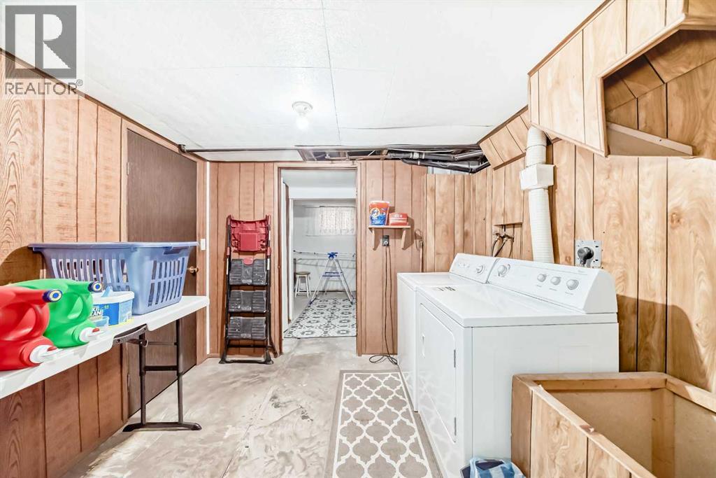 4407 Bowness Road NW - 21