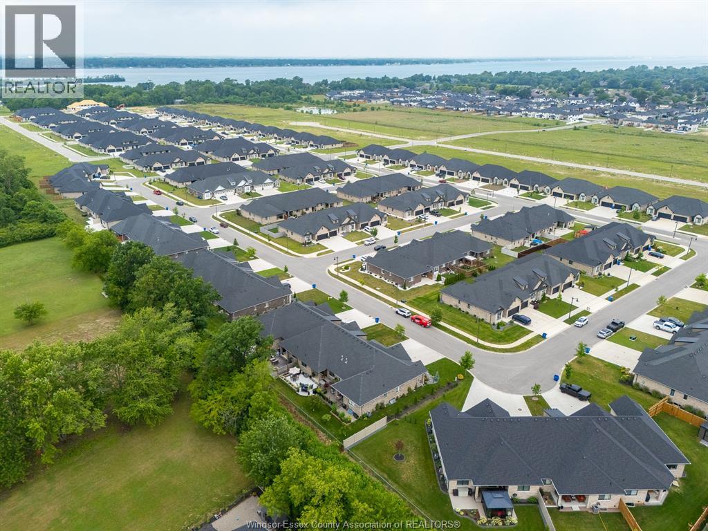 223 Livingstone CRESCENT - 12