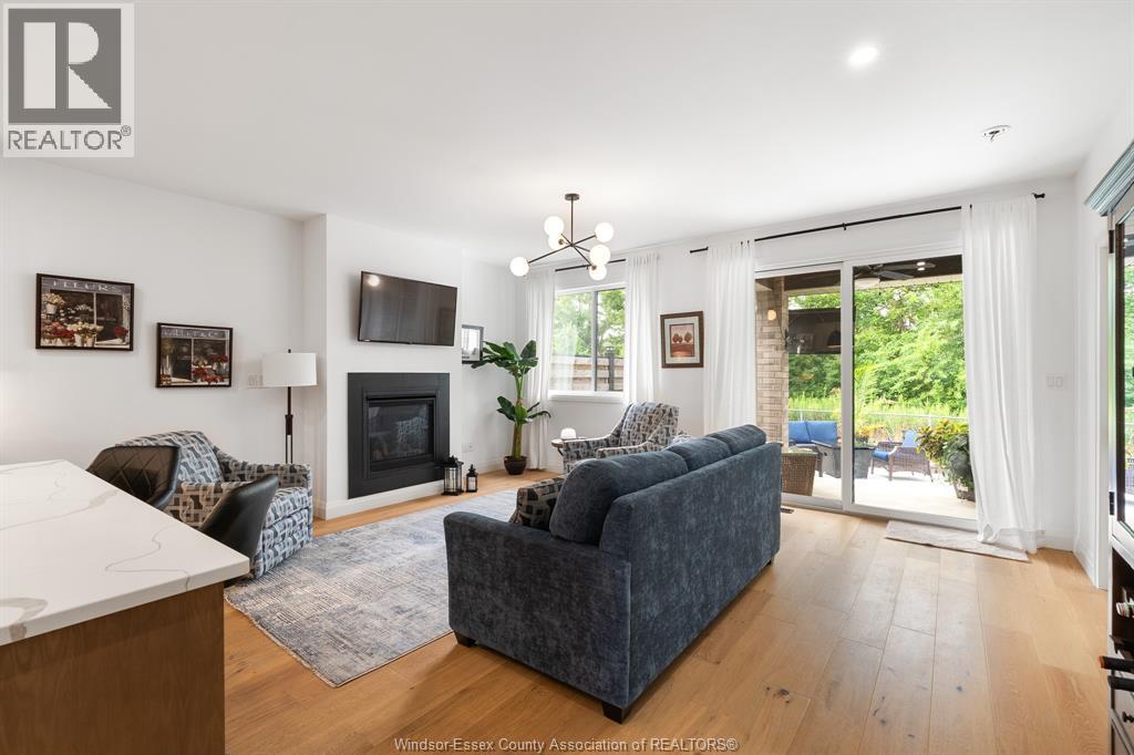 223 Livingstone CRESCENT - 22