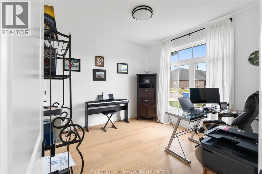 223 Livingstone CRESCENT - 29