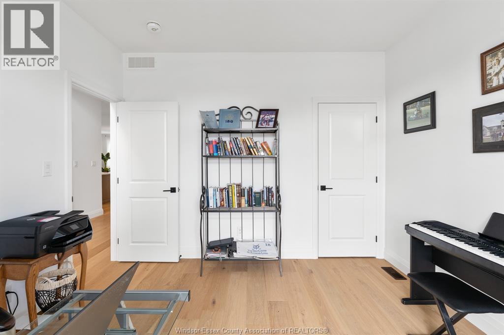 223 Livingstone CRESCENT - 30