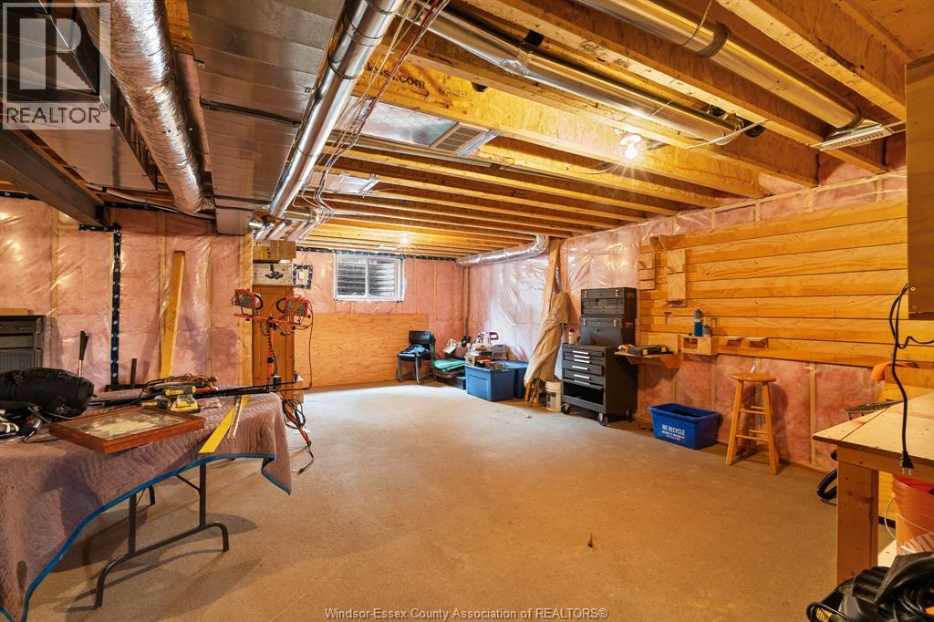 223 Livingstone CRESCENT - 34