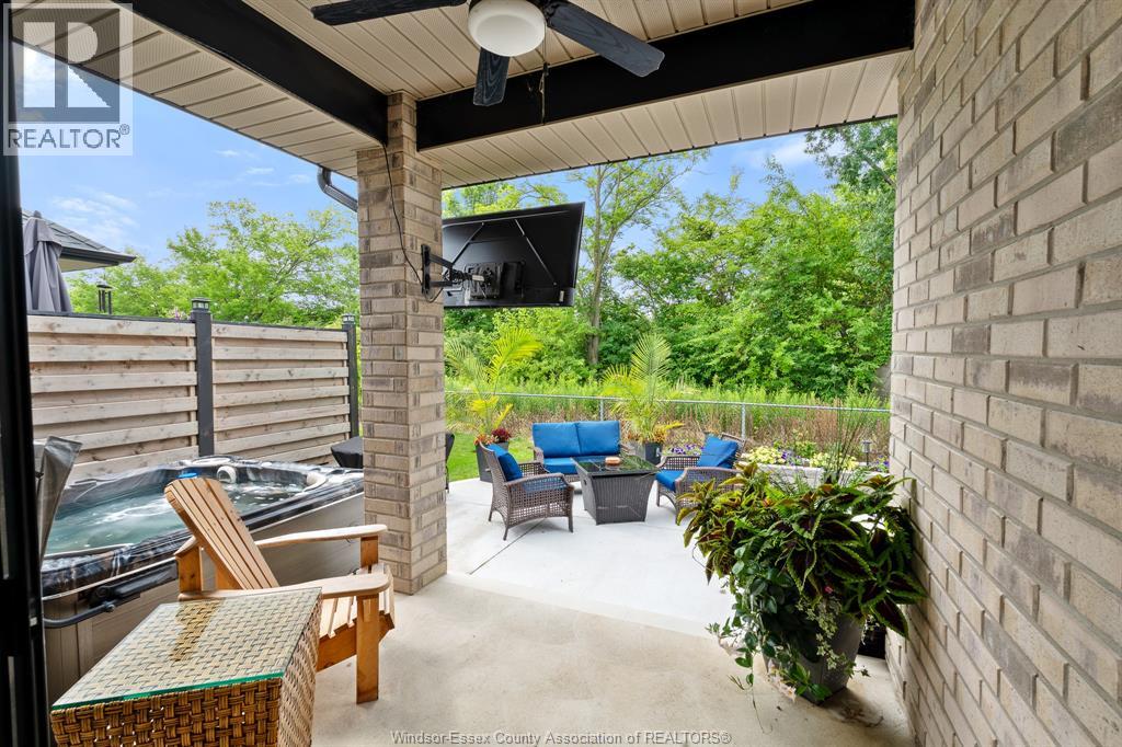 223 Livingstone CRESCENT - 36