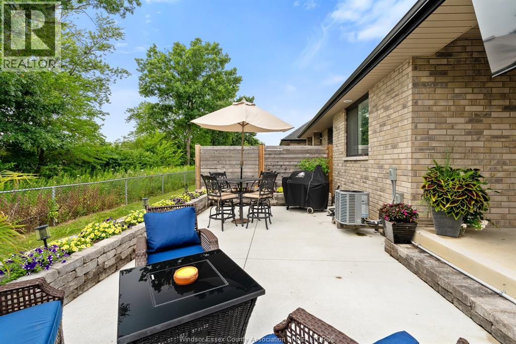 223 Livingstone CRESCENT - 38