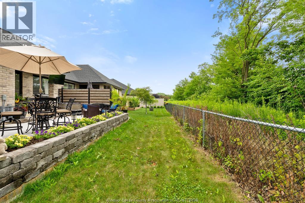 223 Livingstone CRESCENT - 42