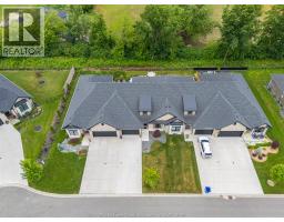 Primary Bedroom - 223 Livingstone Crescent, Amherstburg, ON N9V0H1 Photo 6