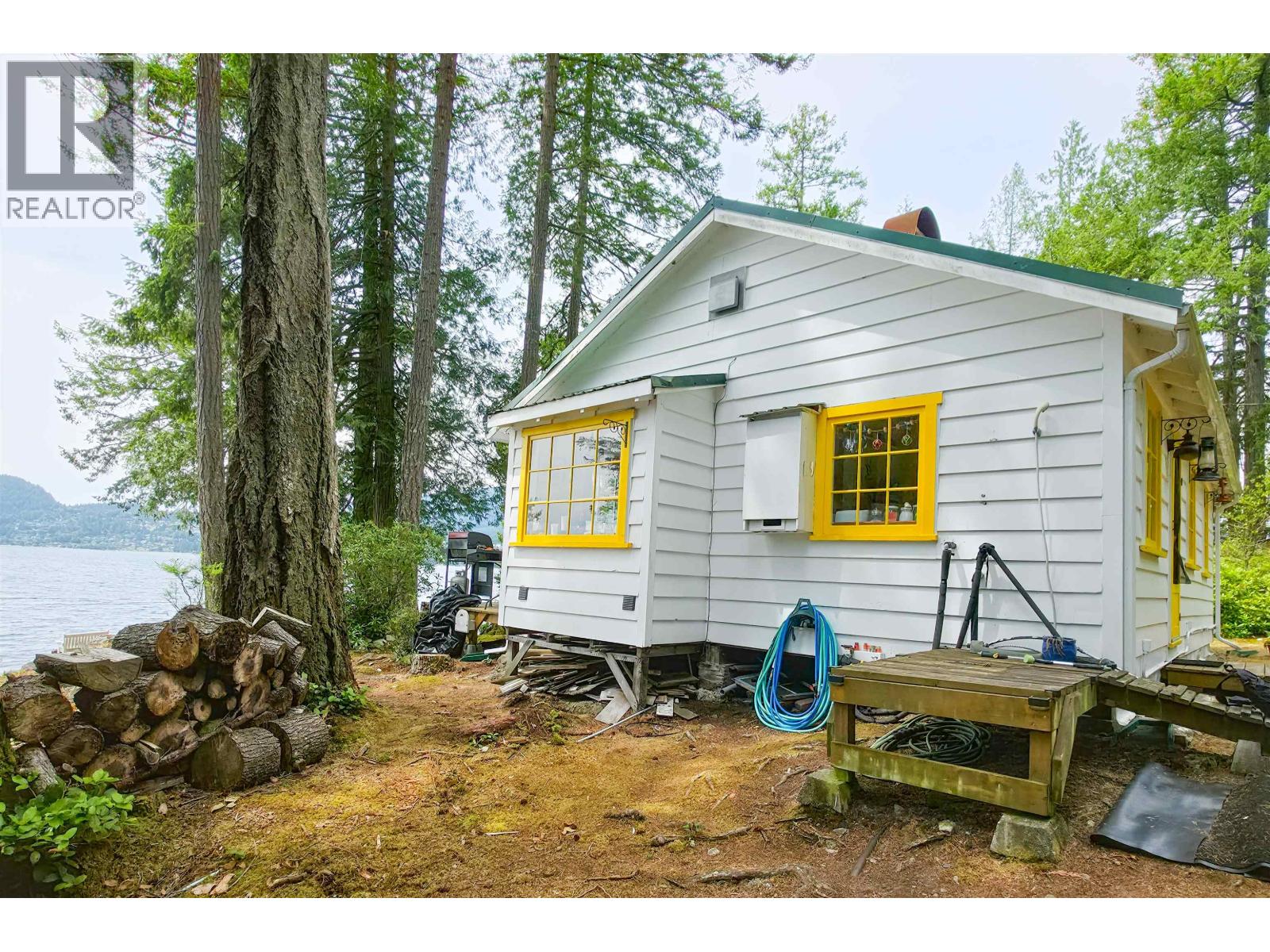 311 ARTHUR ROAD, Gambier Island
