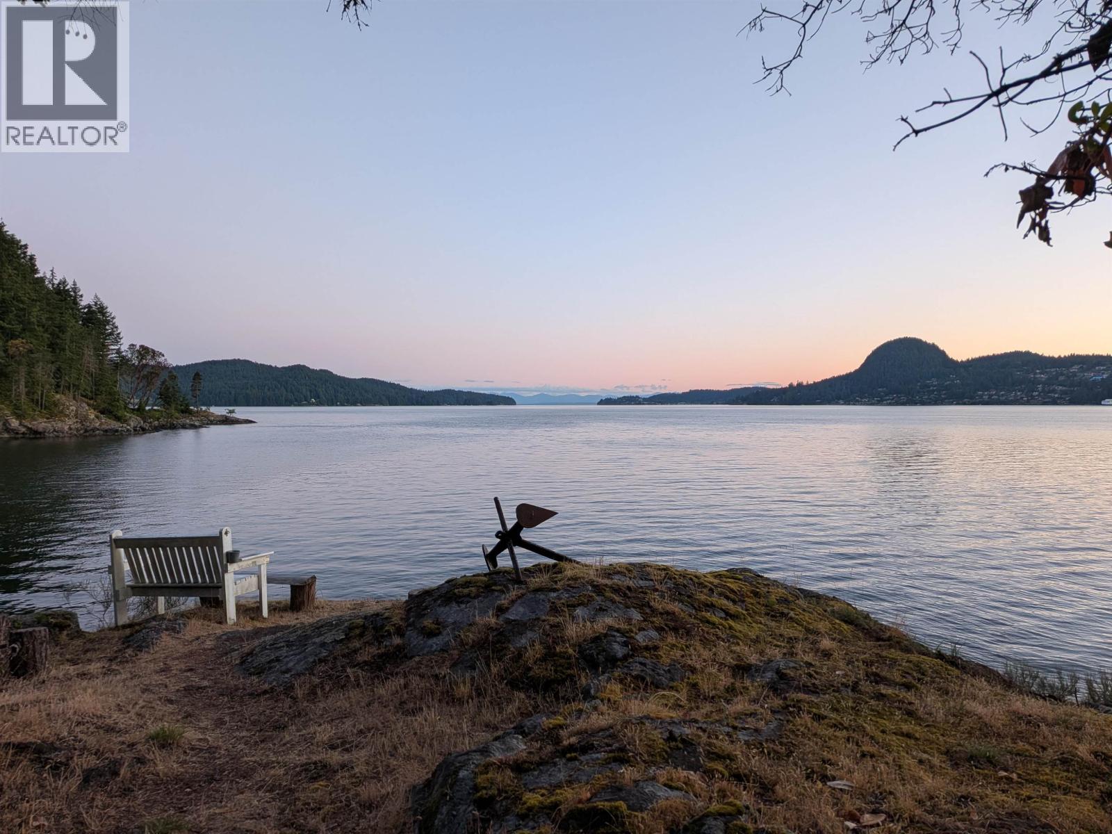 311 ARTHUR ROAD, Gambier Island