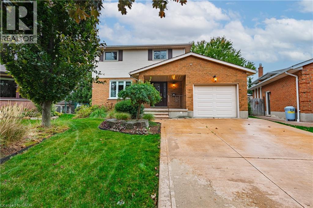 48 WINDERMERE Court — photo 2