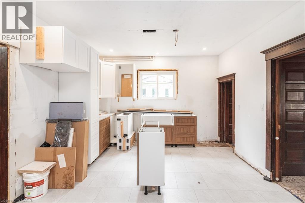 530 KING Street - 23