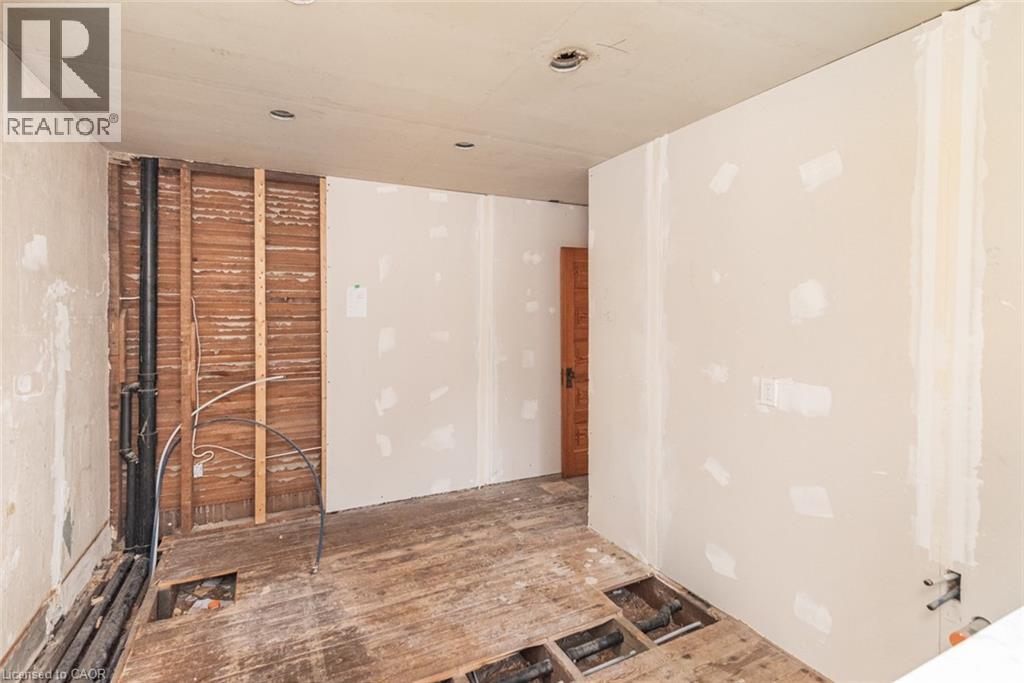 530 KING Street - 34