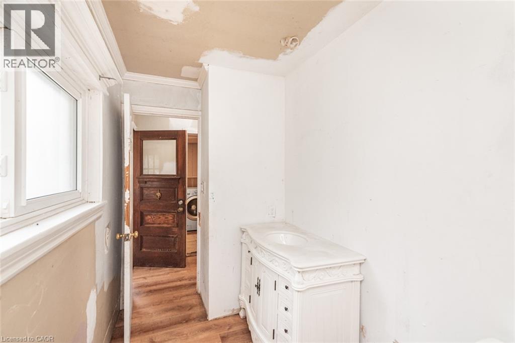 530 KING Street - 36