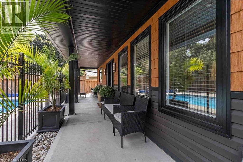 232 PARIS Road - 5
