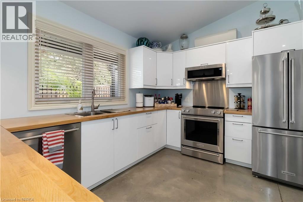 232 PARIS Road - 40