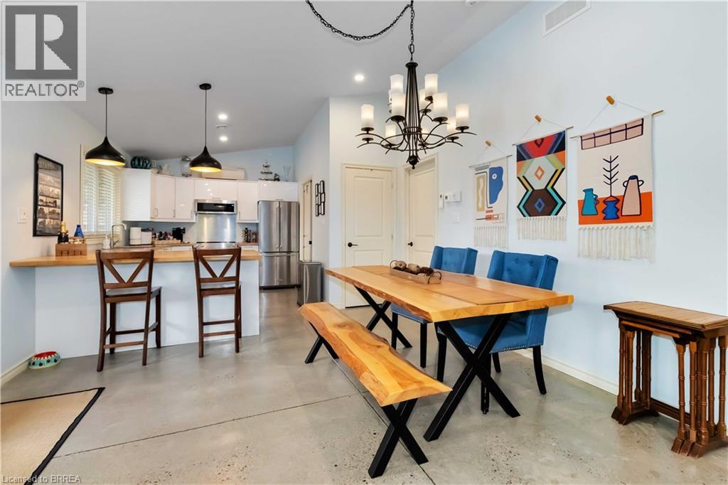 232 PARIS Road - 39