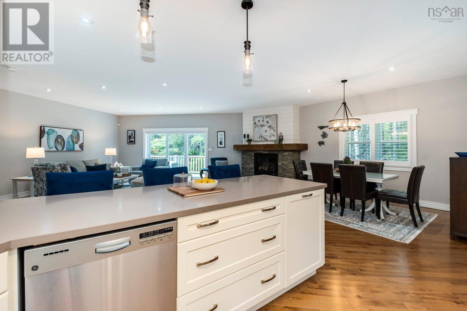 331 Masons Point Road - 13