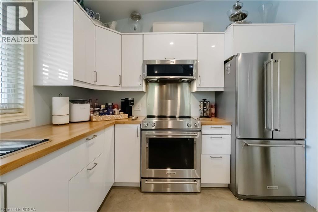 232 PARIS Road - 42