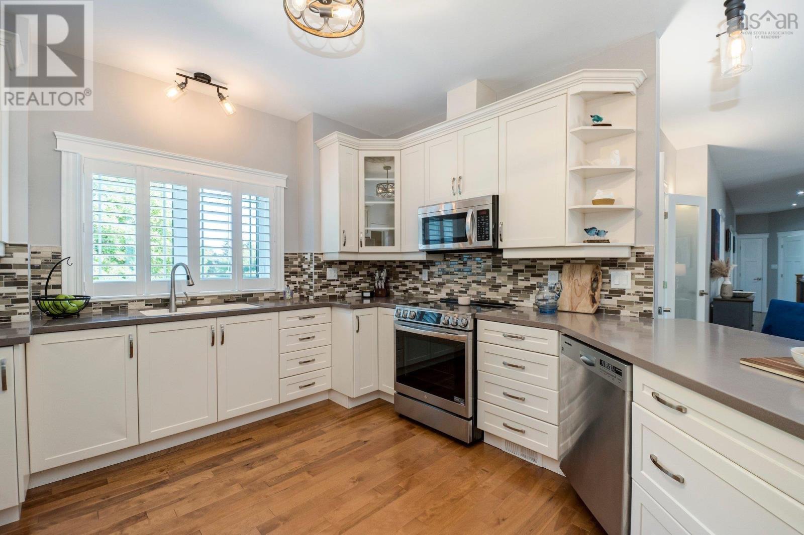 331 Masons Point Road - 14