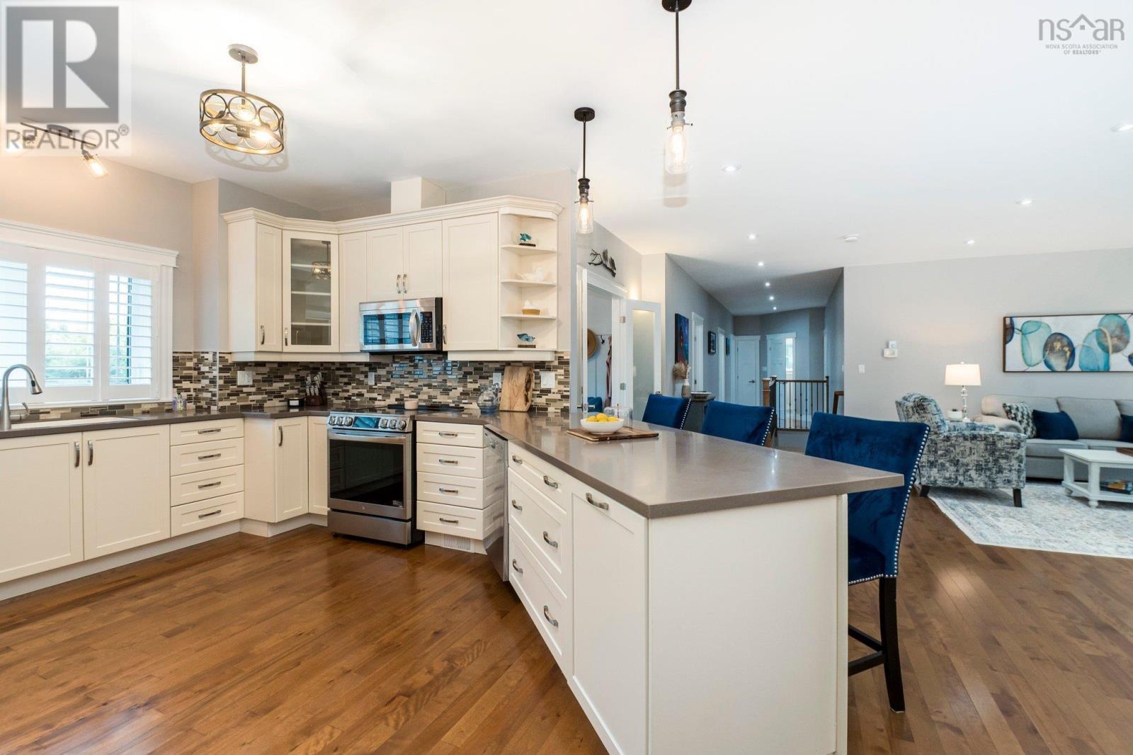 331 Masons Point Road - 10