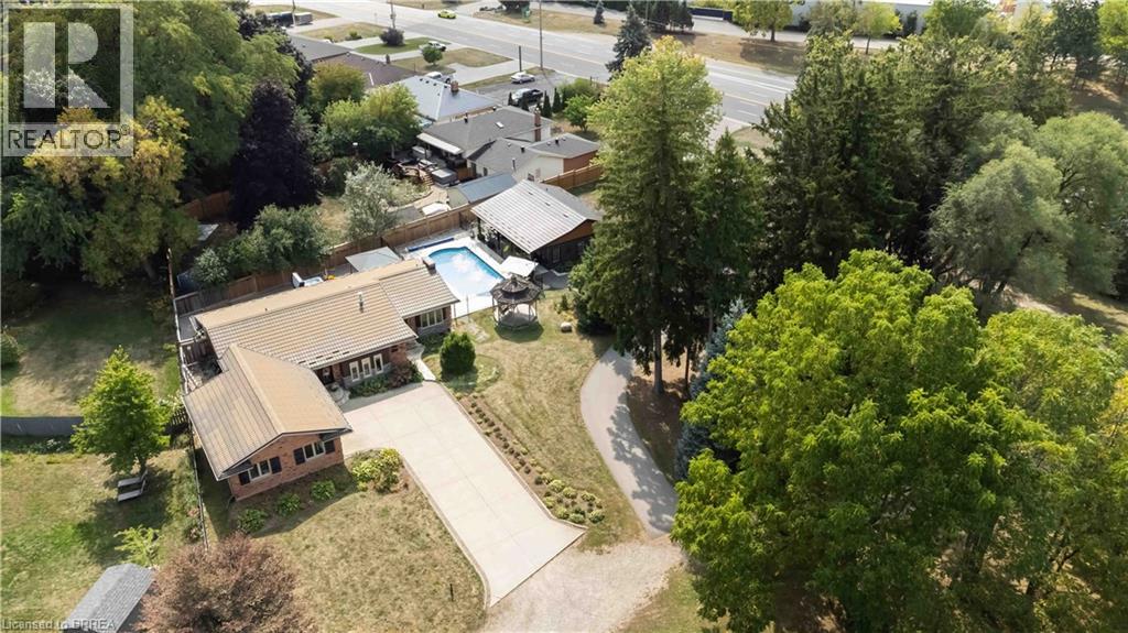 232 PARIS Road - 50
