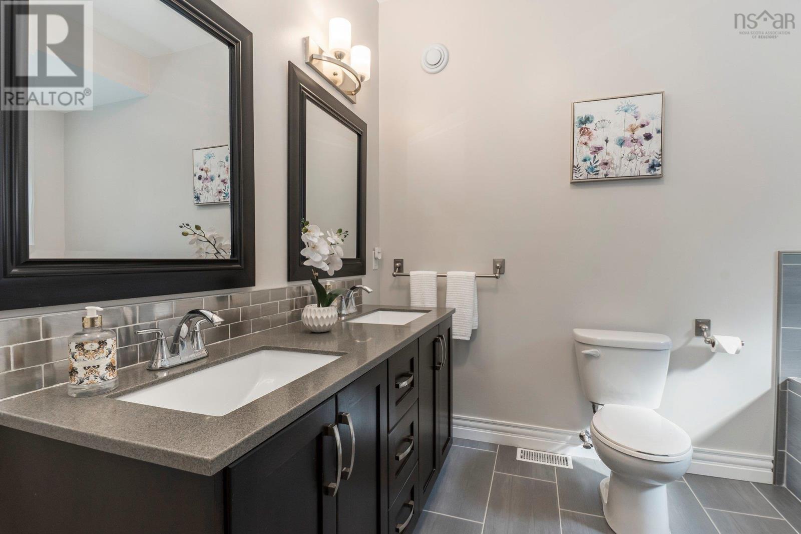 331 Masons Point Road - 25