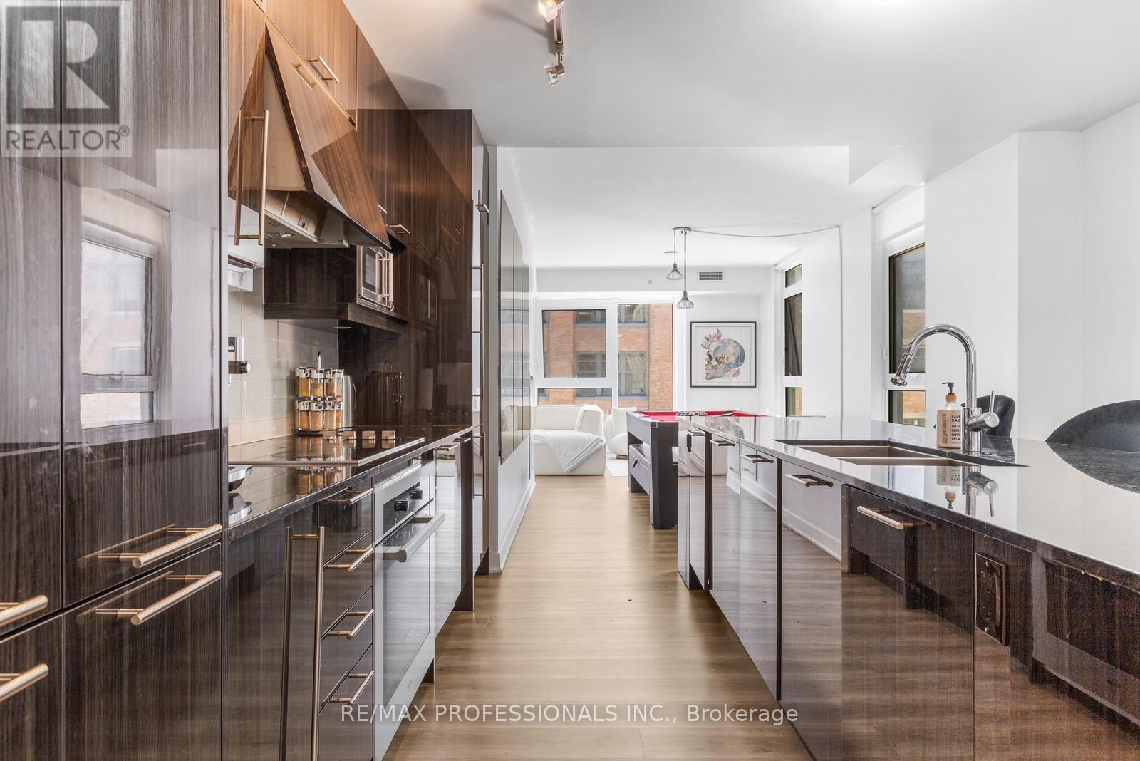 #325 30 NELSON STREET - Image 12
