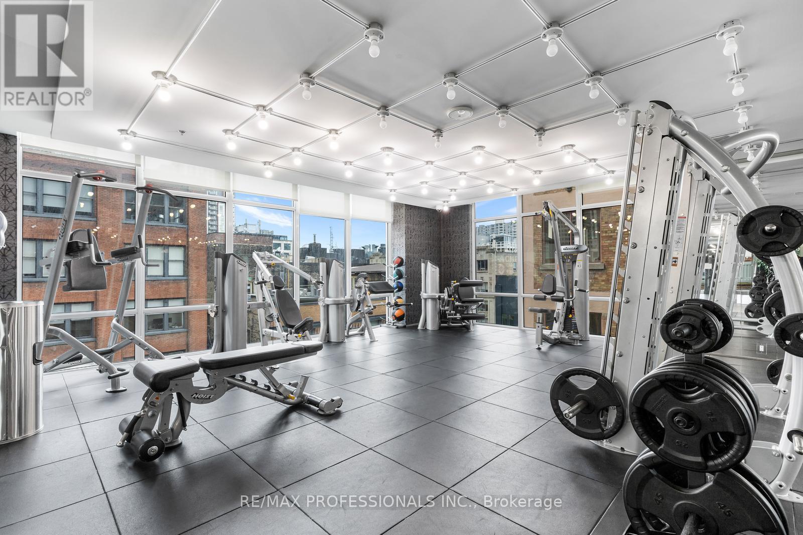 #325 30 NELSON STREET - Image 37