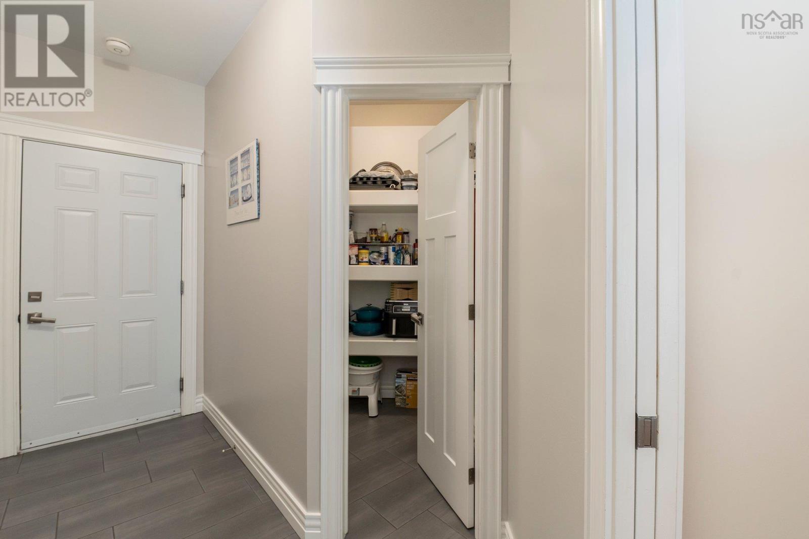 331 Masons Point Road - 15